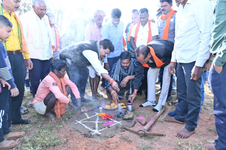 1763303824_b44ad025a7a650a2937c