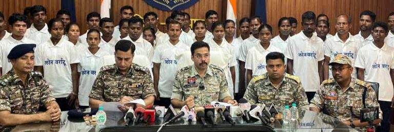 2025-11-30-04-53-31-11