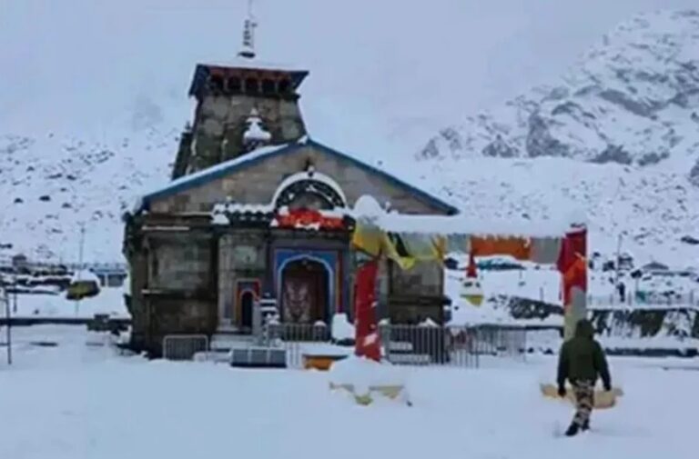 2025-12-01-10-00-08-1-12~2